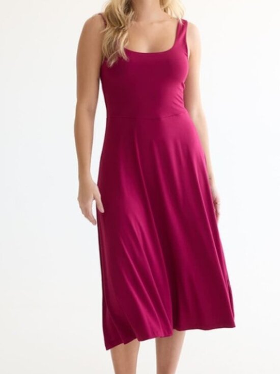 Reitmans Dresses & Skirts - Reitmans Sleeveless Midi Dress with Square Neckline